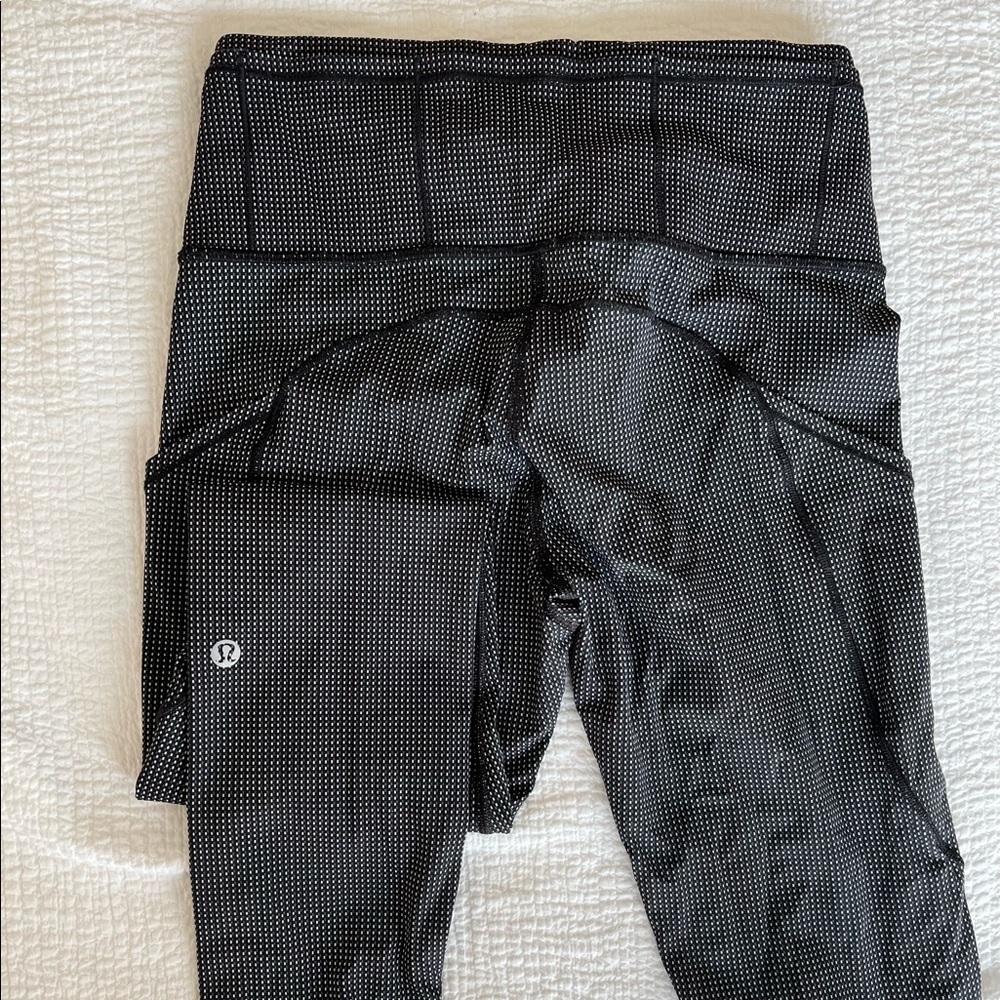 7/8 Lululemon Luxtreme Black and White Polka Dot Leggings- Size 6